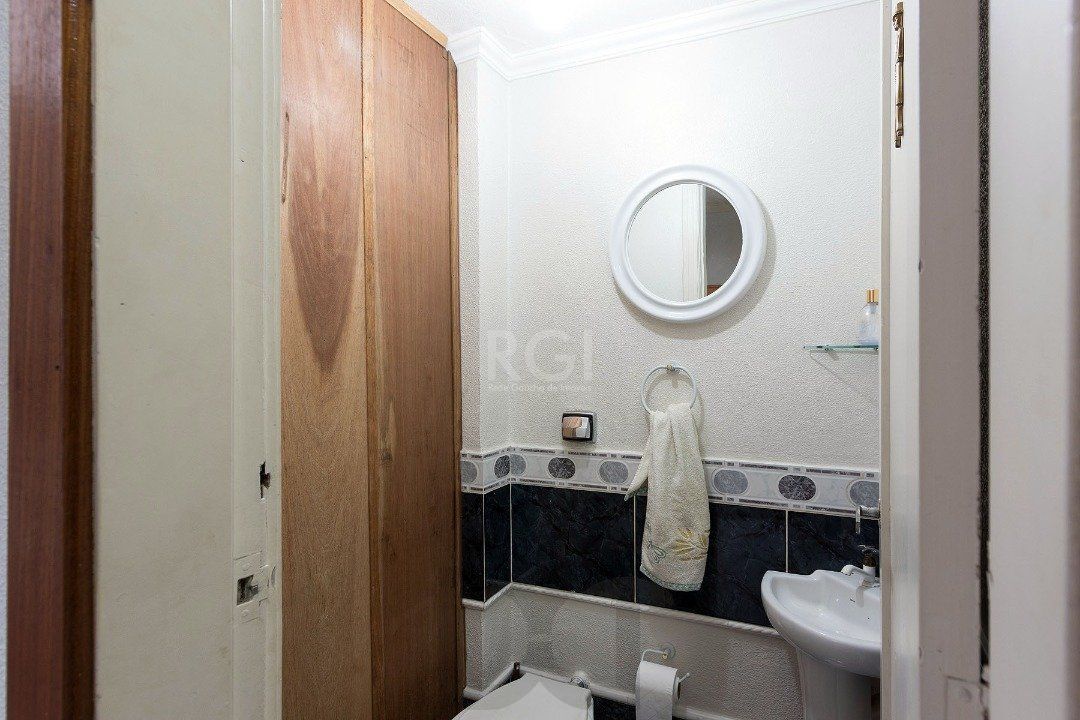 Casa para Venda - 320m², 5 dormitórios, sendo 2 suites, 3 vagas - Tristeza — foto 48