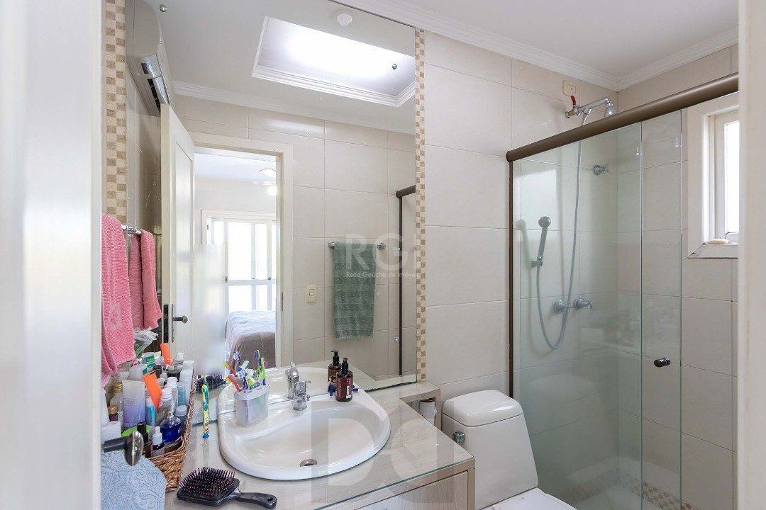 Casa para Venda com 4 dormitórios no bairro Hípica — foto 24