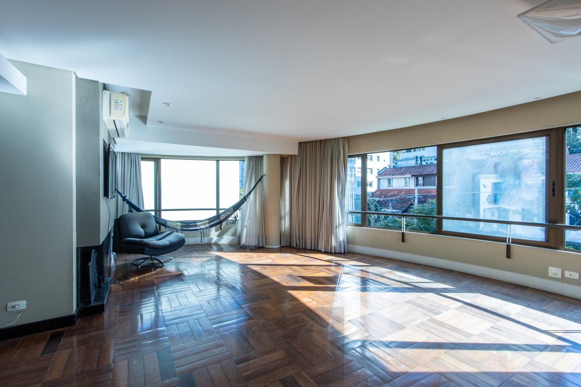 Apartamento amplo, com 2 suítes e 2 vagas cobertas- Bairro Bela Vista — foto 3