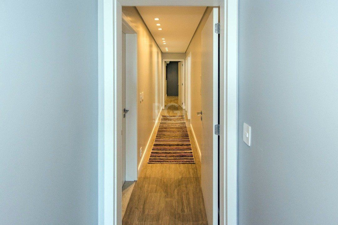 Cobertura para Venda - 230.43m², 3 dormitórios, sendo 3 suites, 2 vagas - Menino Deus — foto 17
