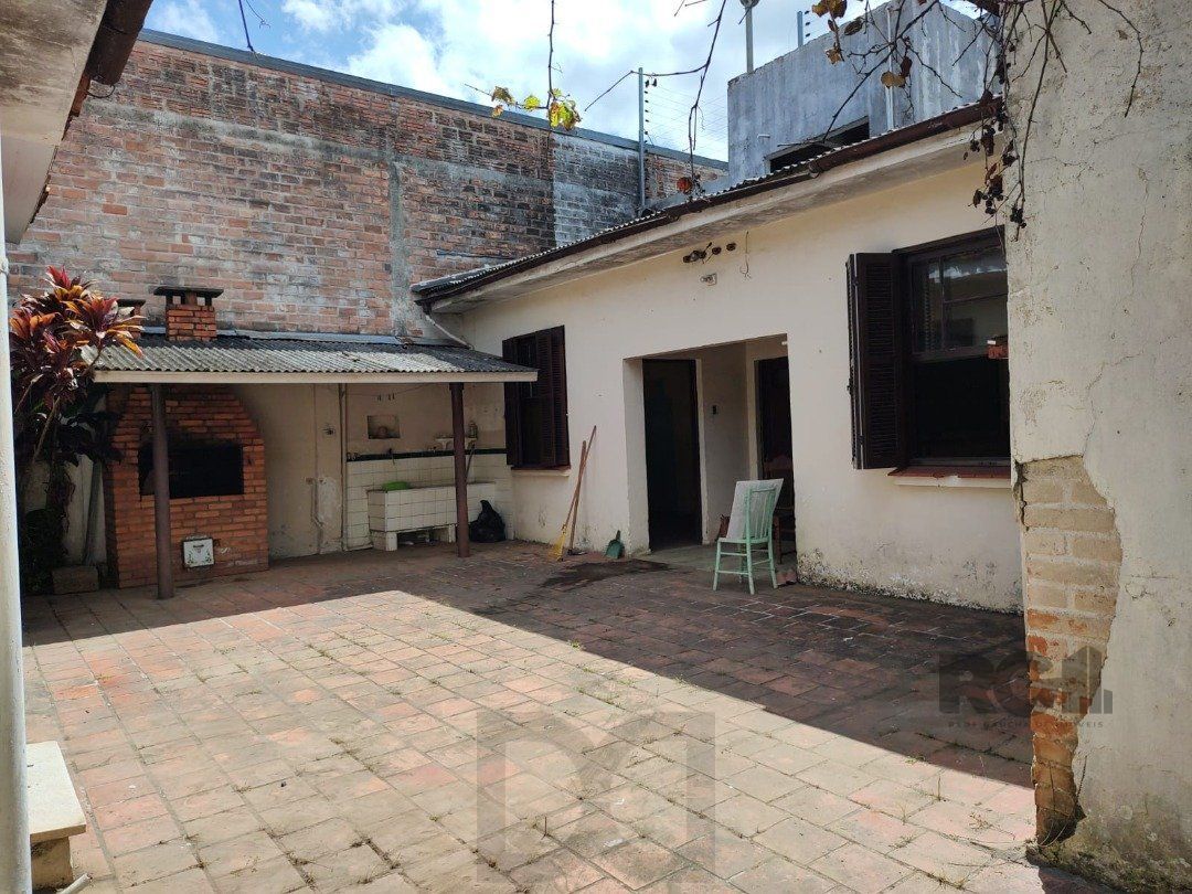Casa comercial térrea na Av. Aparício Borges - bairro Teresópolis — foto 7