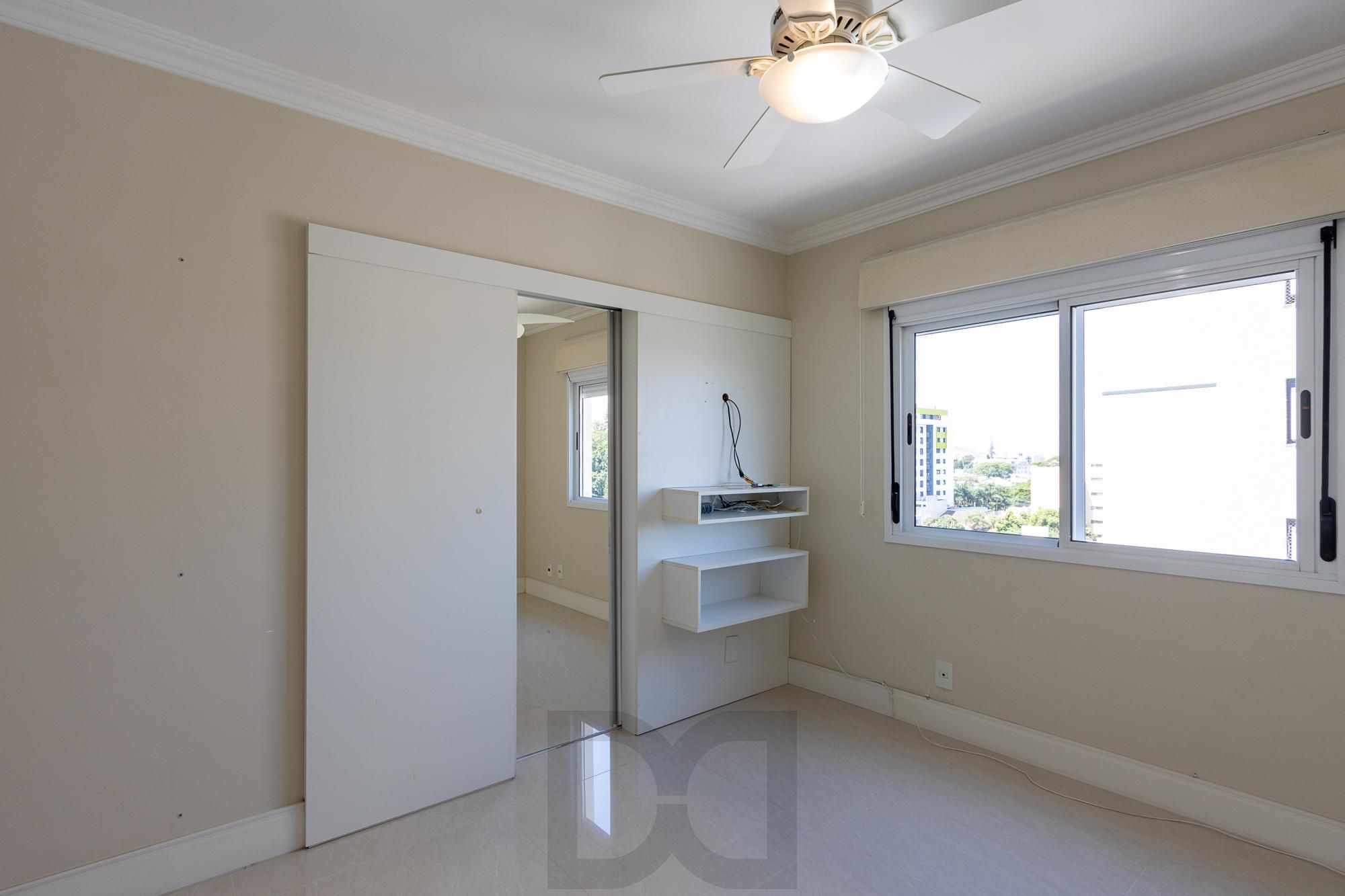 Apartamento de 3 dormitórios, 1 suíte e 2 vagas escrituradas no bairro Tristeza. — foto 31