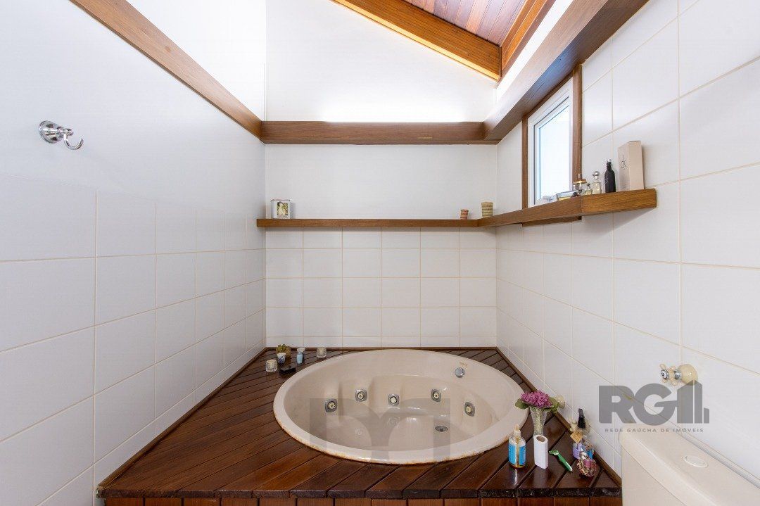 Sobrado com vista para Rio, 3 quartos, 2 suites, pátio, piscina, vaga para 4 carros - Bairro Vila Assunção — foto 64