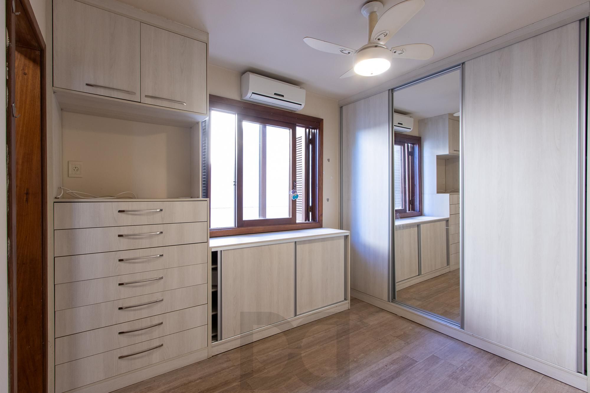 Casa 3 dormitórios, 1 suíte, 2 vagas - Bairro Camaquã — foto 33