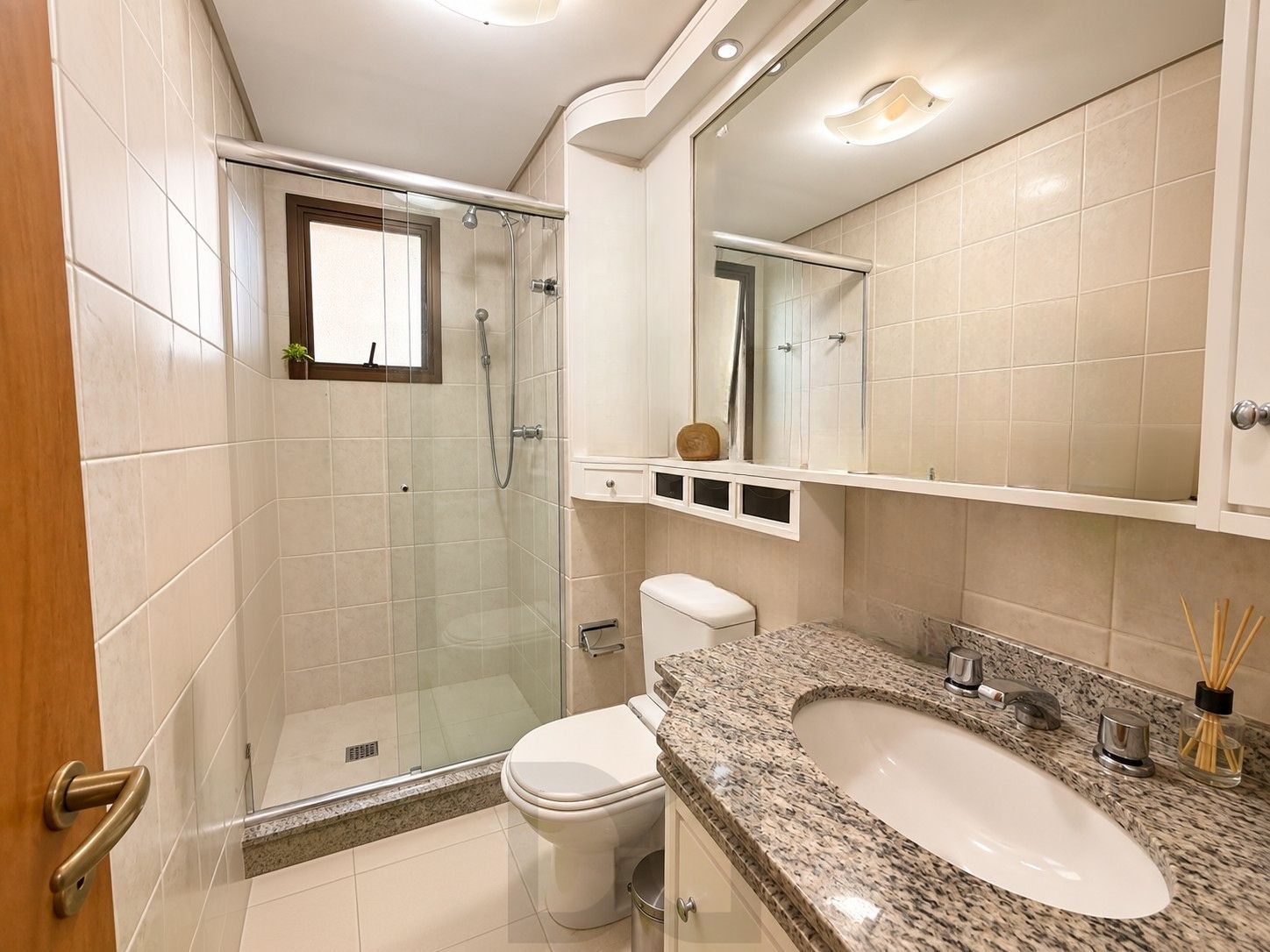 Apartamento com 3 dormitórios, suite, lavabo e 2 vagas de garagem ao lado do Iguatemi — foto 13