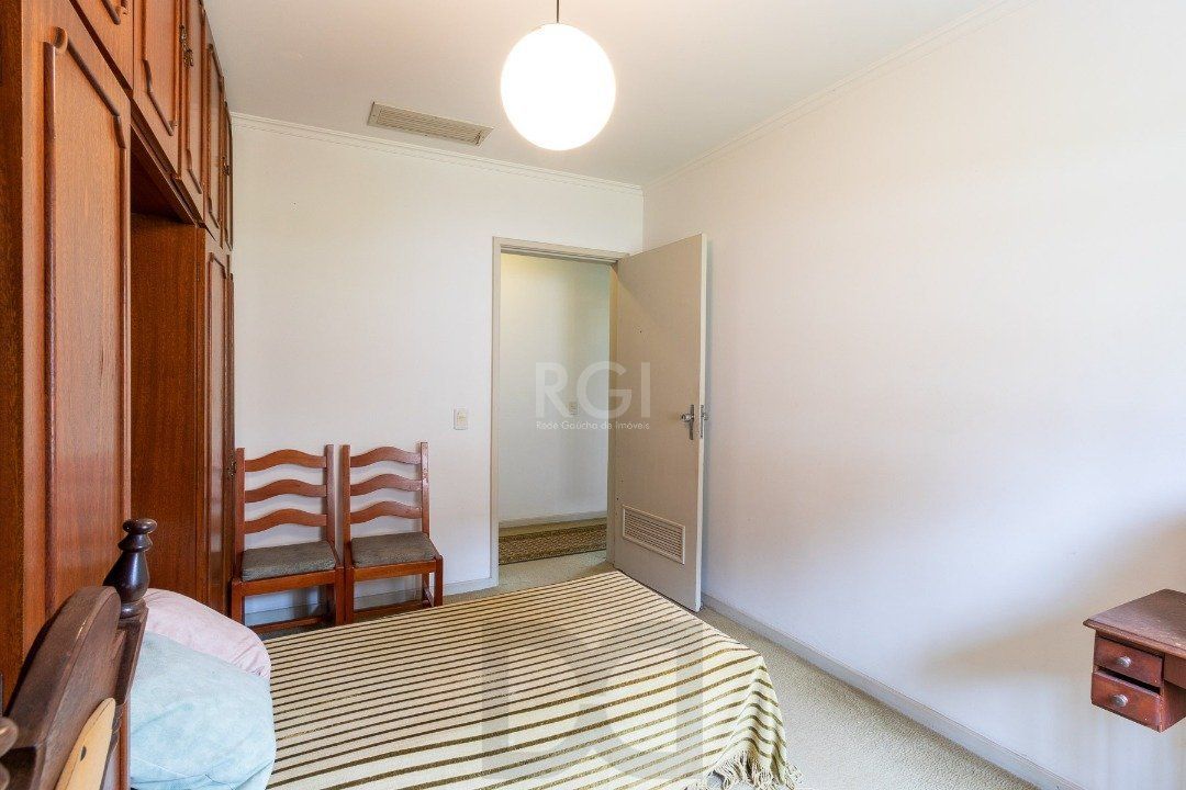 Casa para Venda - 280m², 4 dormitórios, sendo 1 suites, 3 vagas - Vila Assunção — foto 23