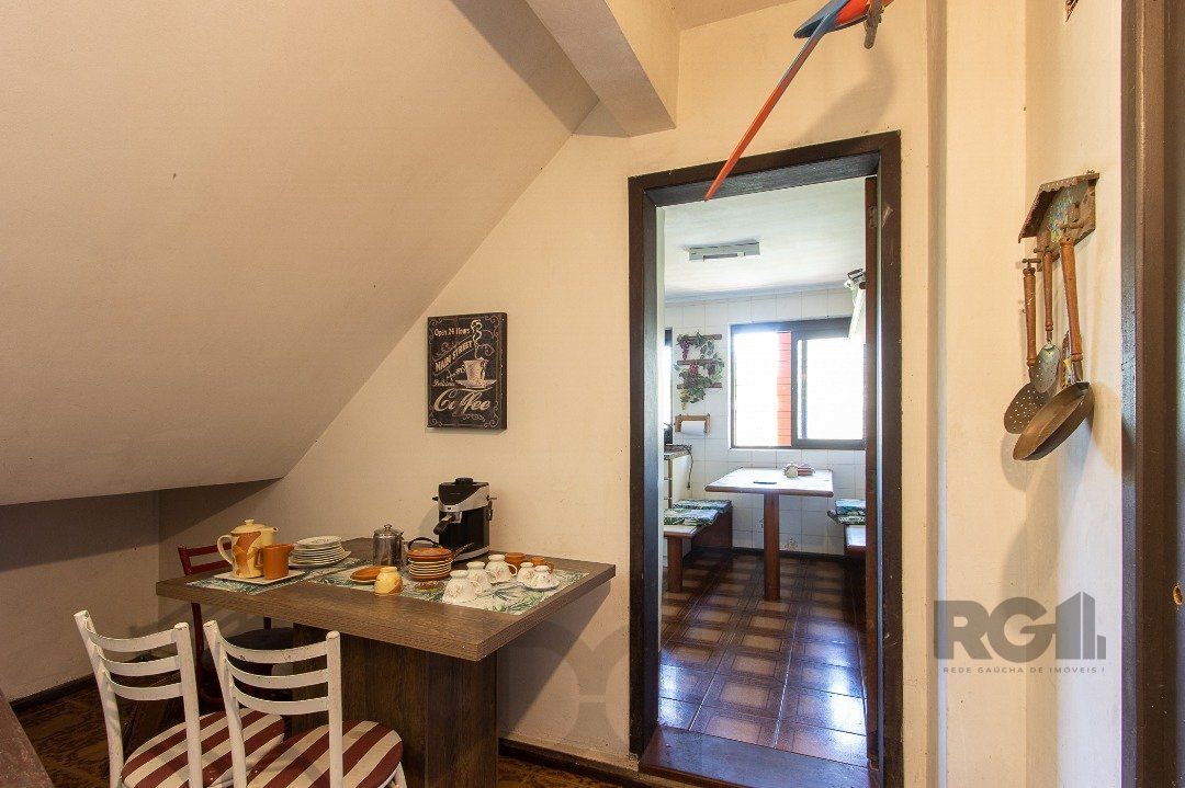 Casa para Venda - 572m², 5 dormitórios, sendo 1 suites, Cavalhada — foto 33