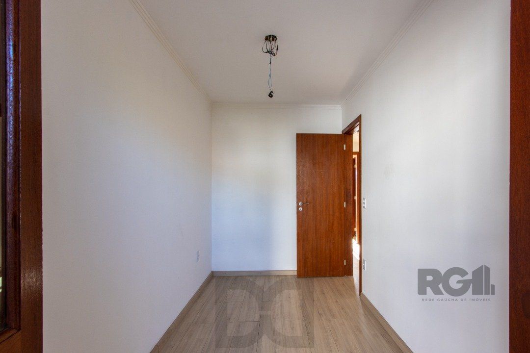 Casa para Venda - 120m², 3 dormitórios, sendo 1 suites, 1 vaga - Guarujá — foto 38