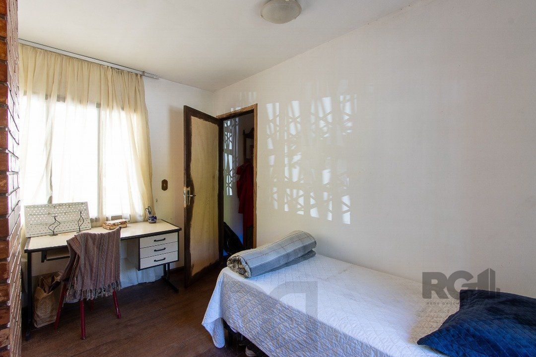 Casa para Venda - 572m², 5 dormitórios, sendo 1 suites, Cavalhada — foto 30