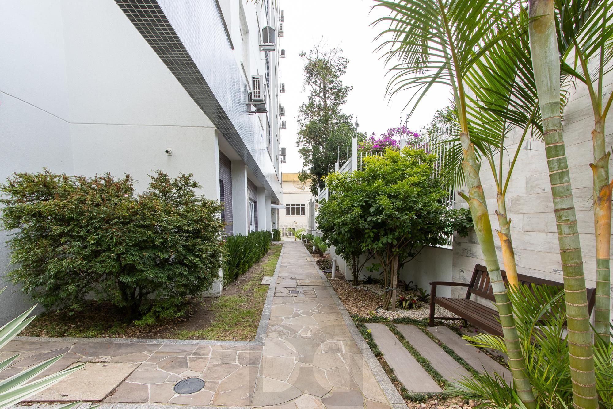 Apartamento de 2 dormitórios com suíte, churrasqueira e infraestrutura completa na Zona Sul de Porto Alegre. — foto 27