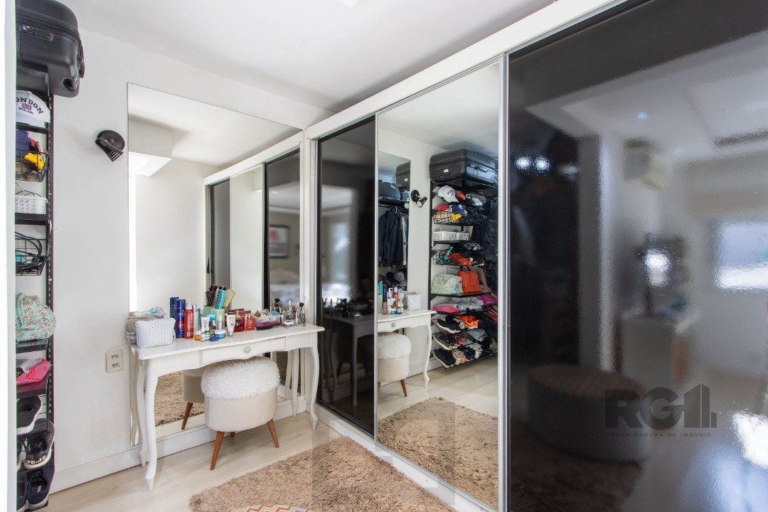 Casa a venda no bairro Guarujá com 4 dormitórios, piscina e salão de festas — foto 68