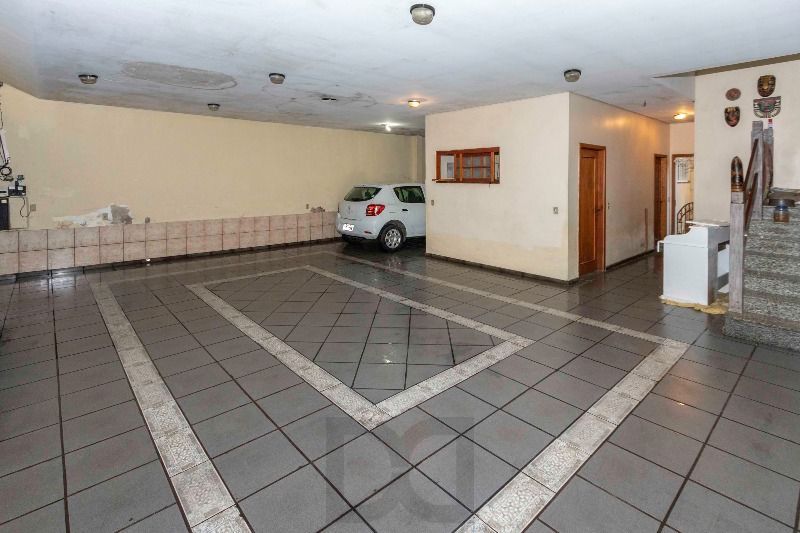 Casa para Venda - 420m², 5 dormitórios, sendo 2 suites, 6 vagas - Nonoai — foto 27
