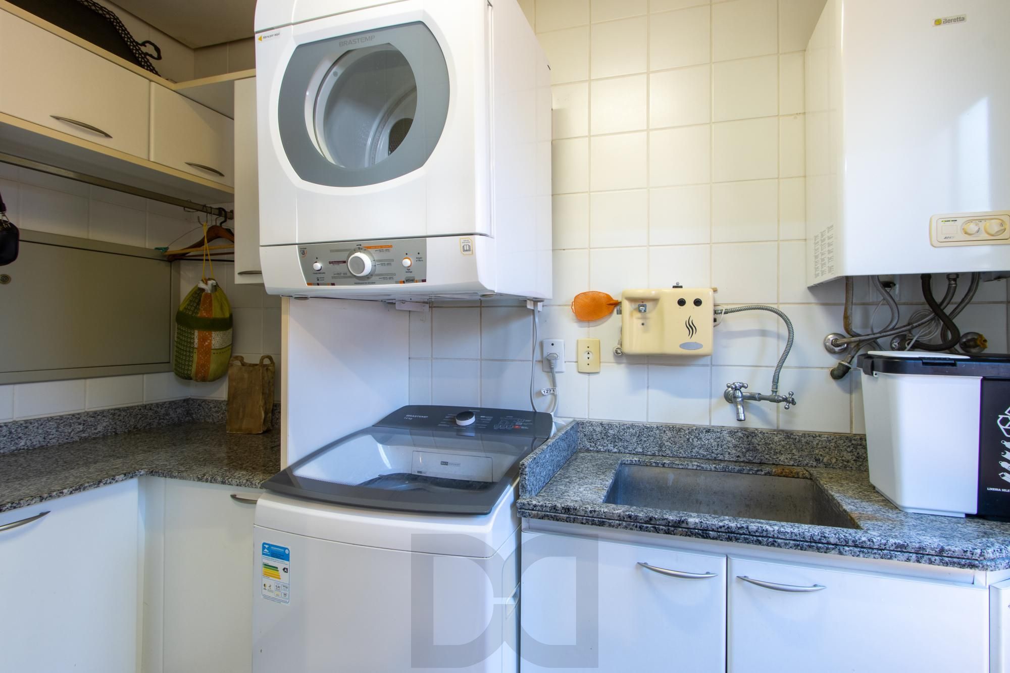 Casa à venda no Terra Ville com 6 dormitórios e fundo para o lago. — foto 16