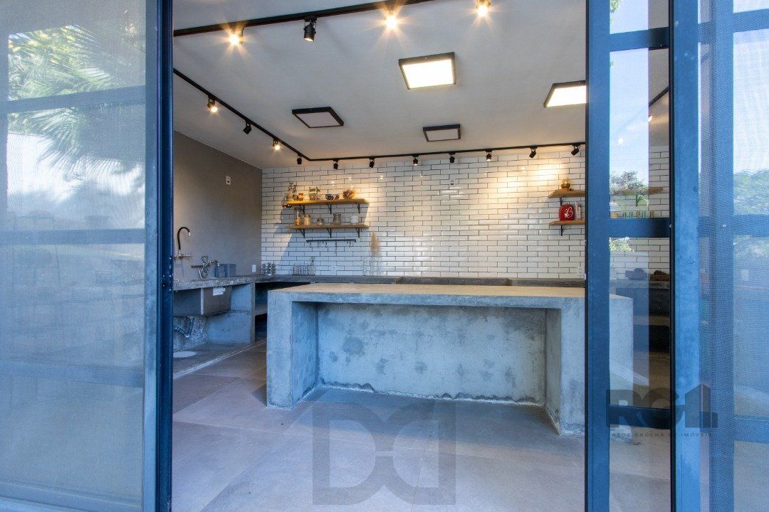 Espetacular 2 Casa Residencial de 5 Quartos e Piscina em Porto Alegre — foto 25