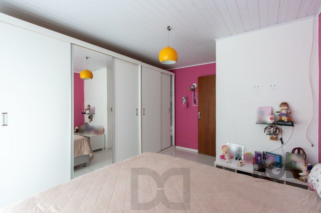Casa, 5 dormitórios, sendo 1 suíte, 312m² privativos, 8 vagas - Bairro Vila Nova — foto 41