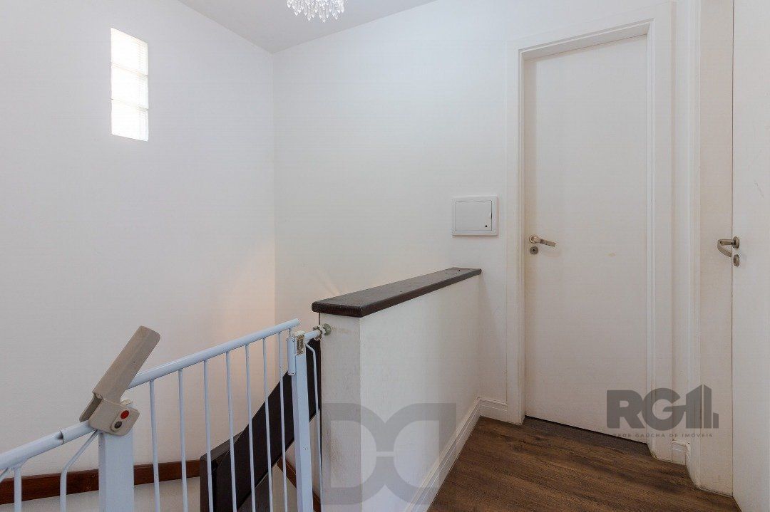 Casa em condomínio, 3 quartos, 1 suite, lareira, churrasqueira, 1 vaga - Bairro Tristeza — foto 28