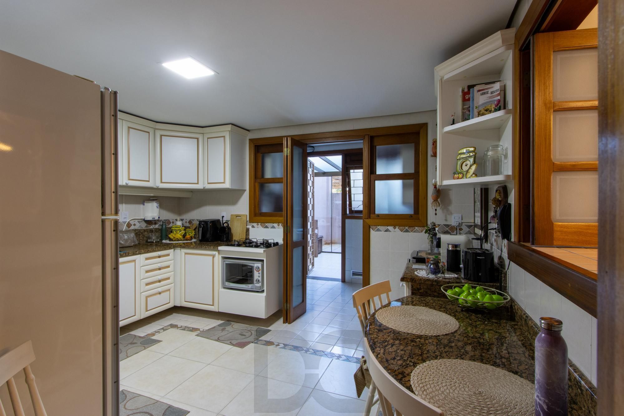 Apartamento de 4 dormitórios, 1 suíte e 2 vagas escrituradas - Bairro Ipanema. — foto 15