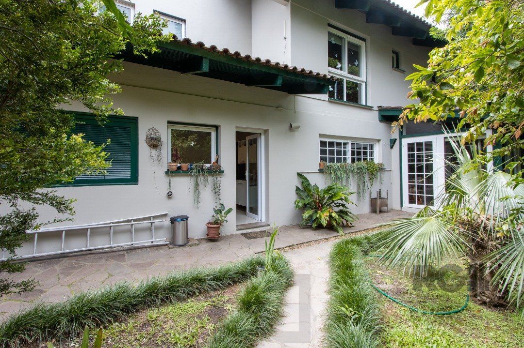 Sobrado com vista para Rio, 3 quartos, 2 suites, pátio, piscina, vaga para 4 carros - Bairro Vila Assunção — foto 49
