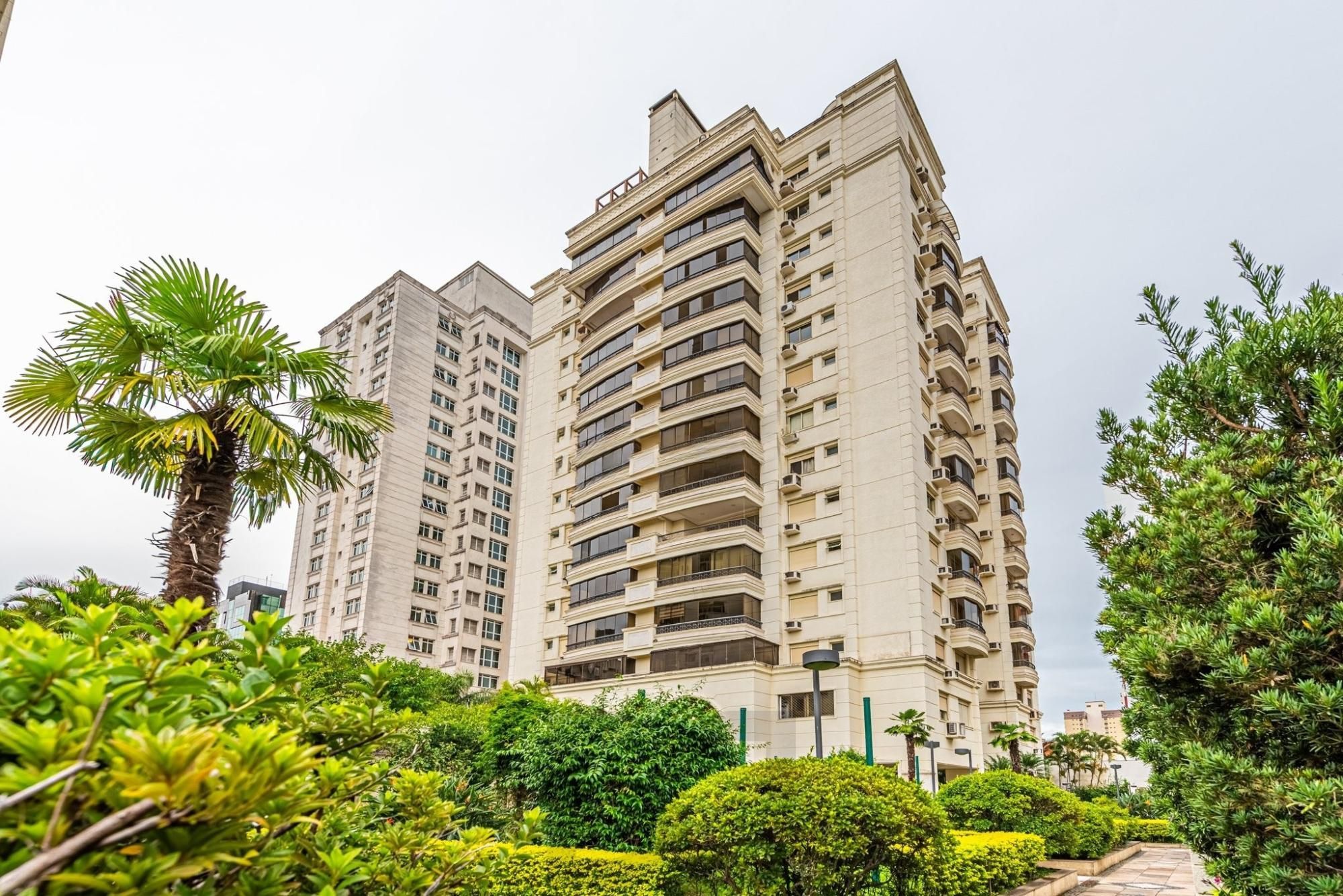 Apartamento com 3 quartos, no bairro Menino Deus — foto 25