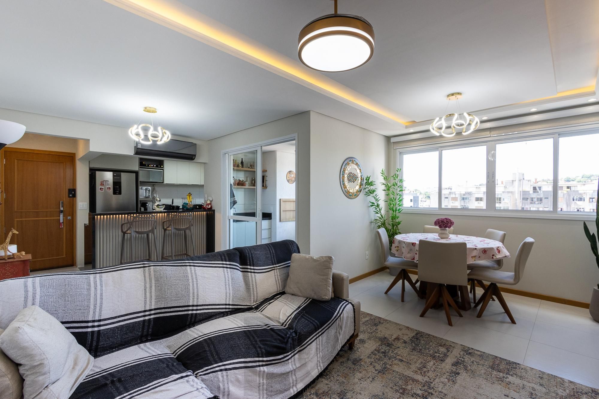 Apartamento | 3 Quartos | 1 Suíte | 103,29m2 Privativos | Vaga Dupla | Bairro Cristal — foto 4