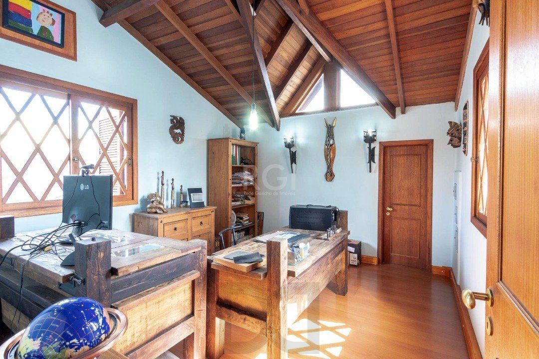 Casa para Venda - 451.63m², 5 dormitórios, sendo 1 suites, 4 vagas - Cristal — foto 47