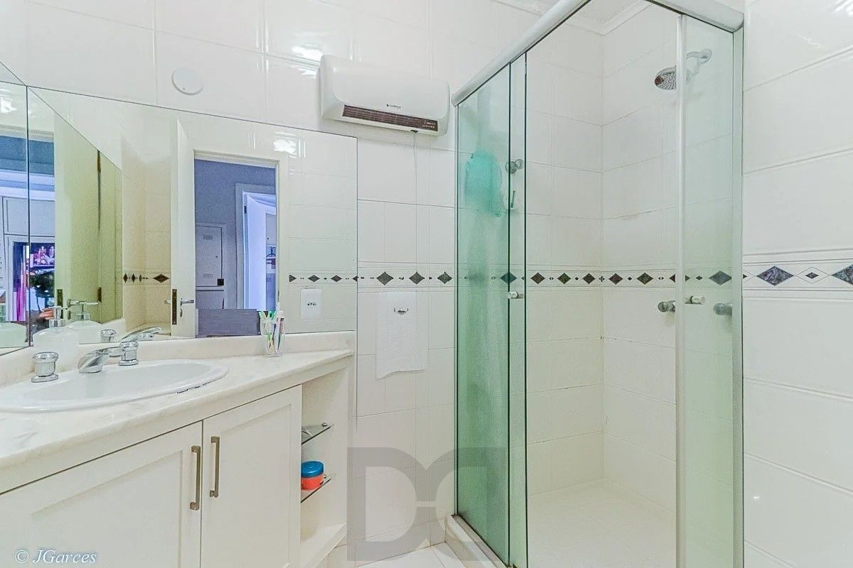 Casa em Condomínio à venda com 286m², 3 dormitórios, 1 suíte, 3 vagas, no bairro Jardim Isabel em Porto Alegre — foto 23