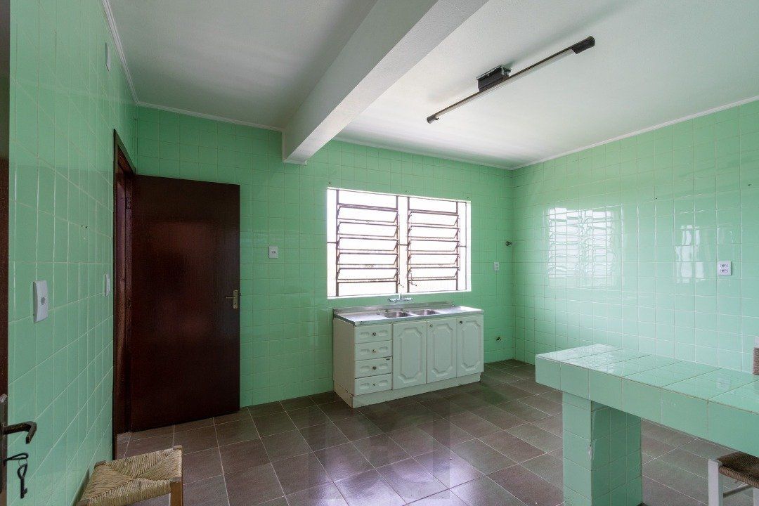 Casa para Venda - 454.7m², 5 dormitórios, sendo 1 suites, 8 vagas - Teresópolis — foto 44