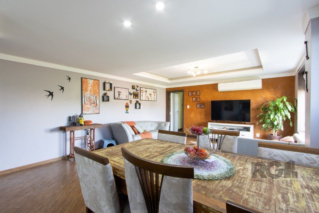 Apartamento reformado de 124m² privativos- 3 dormitórios sendo 1 suíte no bairro Medianeira — foto 10