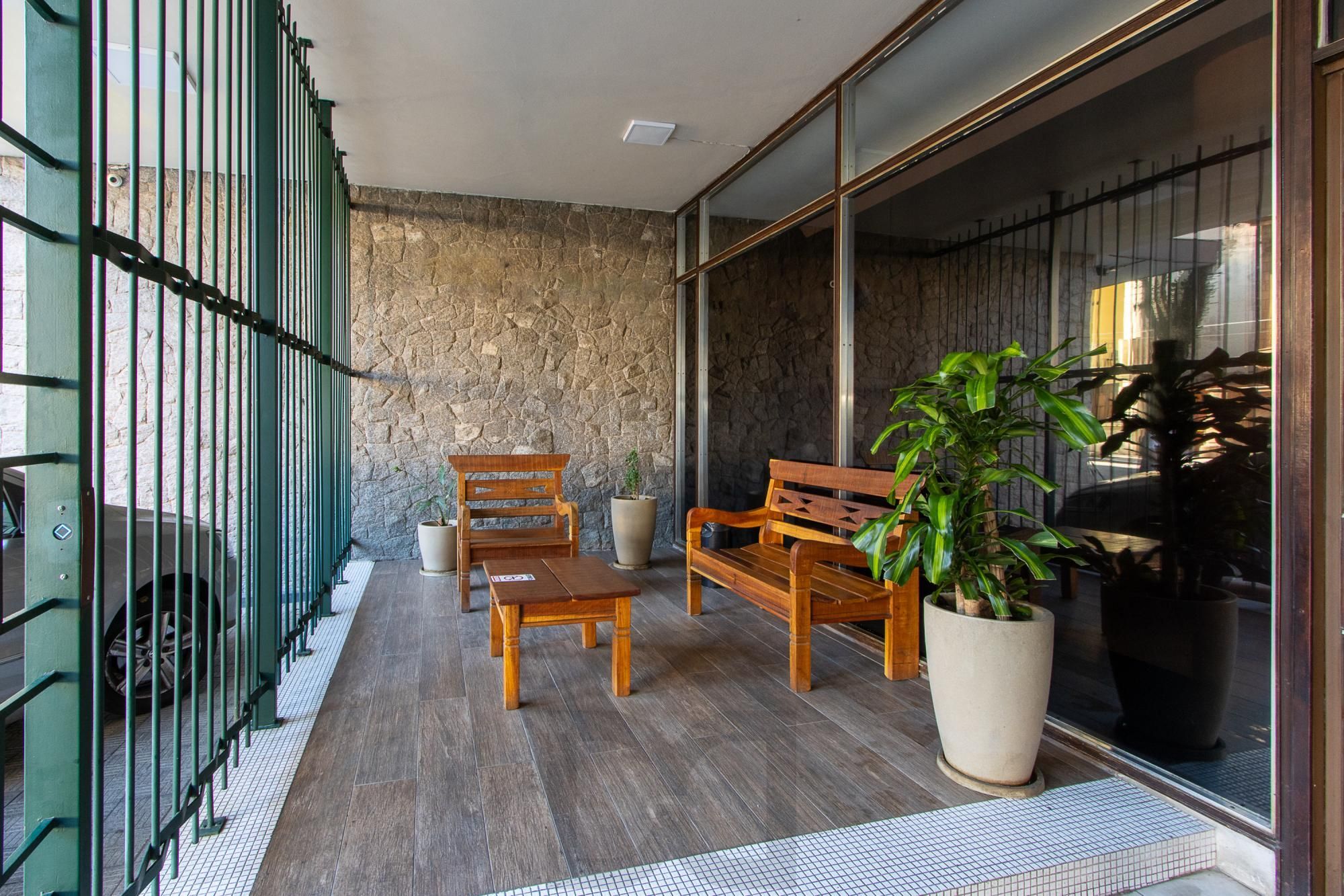 Apartamento 3 Dormitórios Ensolarado no Centro de Porto Alegre — foto 38