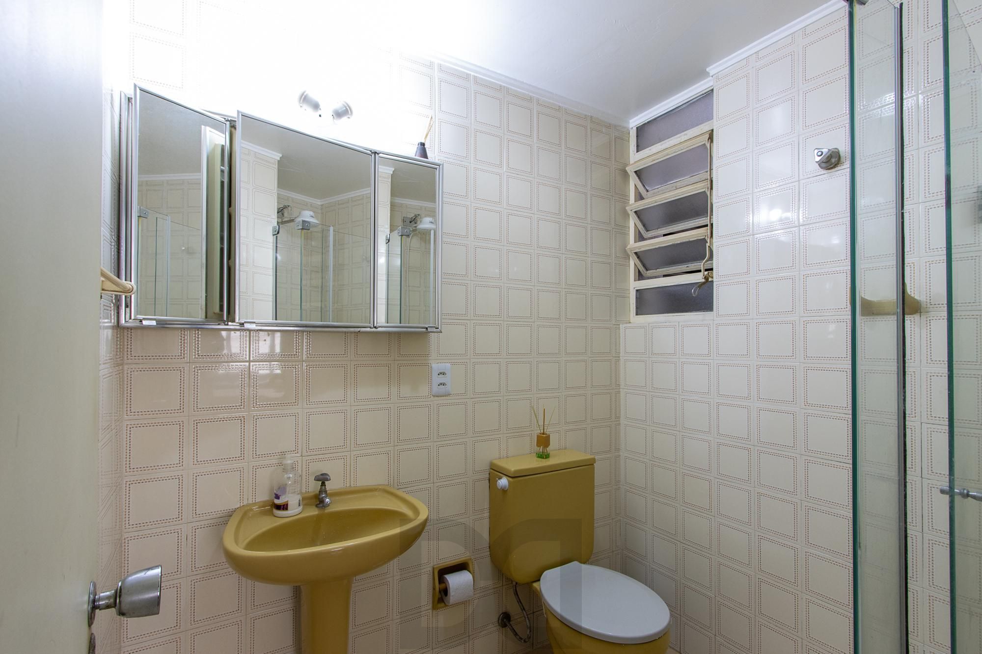 Apartamento com 1 quarto com vaga coberta e escriturada no bairro Cristal. — foto 12