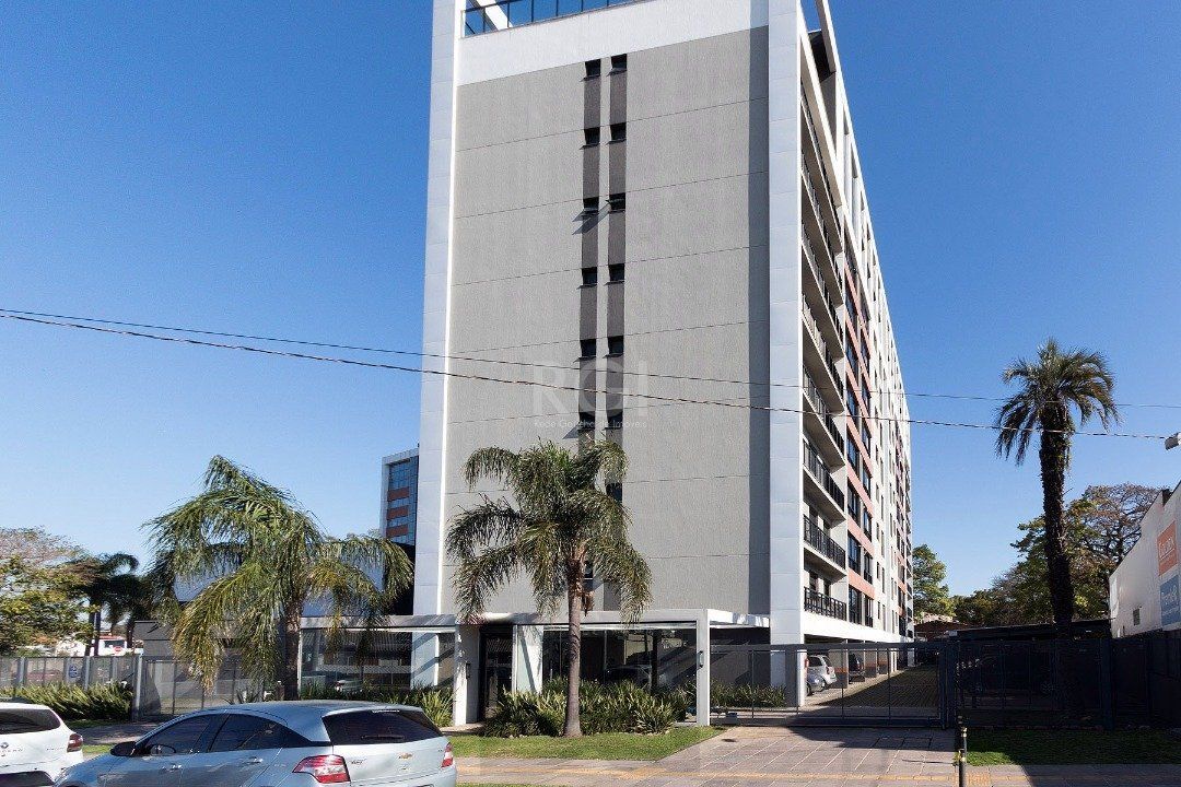 Apartamento | 2 Dormitórios | 1 Suíte | 1 Vaga | Bairro Cristal | Porteira Fechada — foto 4