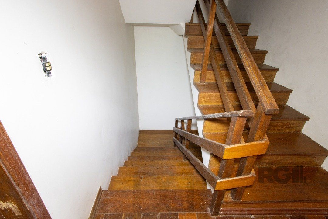 Casa para Venda - 361.95m², 4 dormitórios, sendo 2 suites, 3 vagas - Nonoai — foto 47