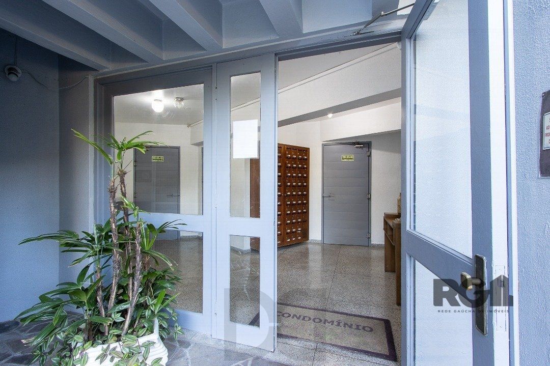 Apartamento para venda, 61m², 2 dormitórios, Cavalhada — foto 3