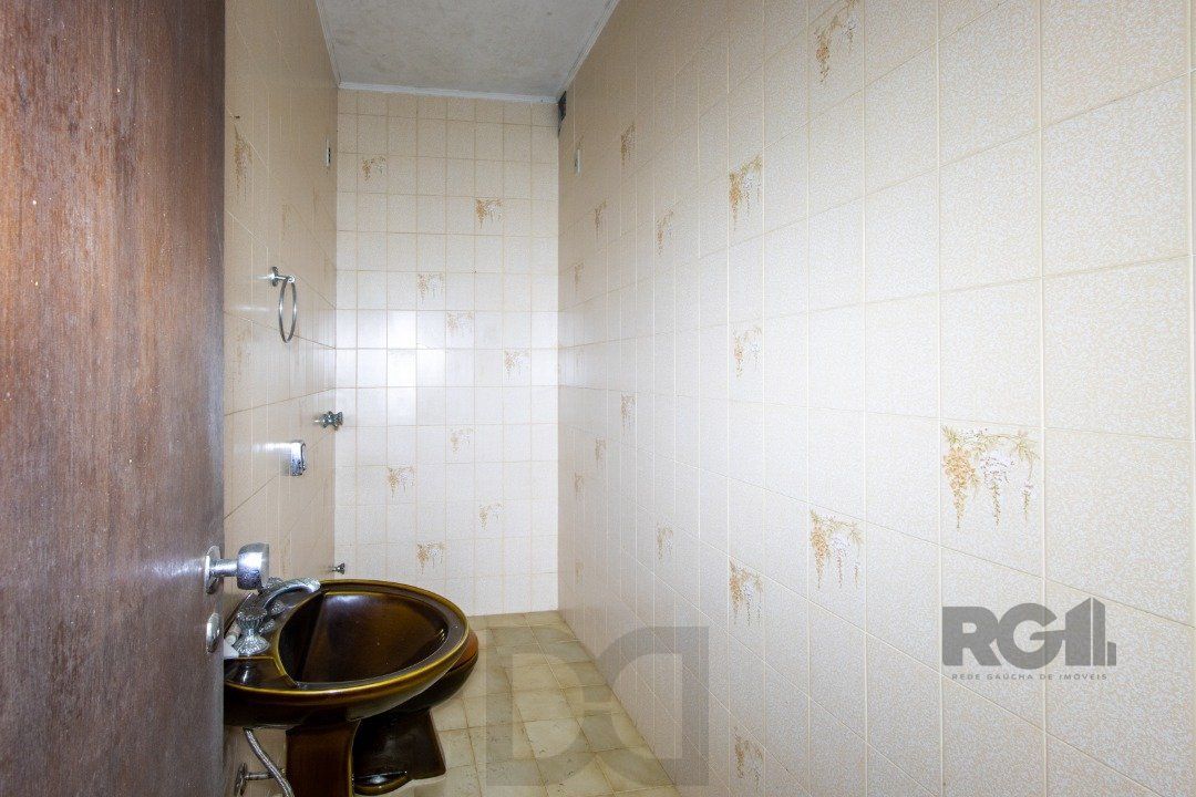 Casa para Venda - 361.95m², 4 dormitórios, sendo 2 suites, 3 vagas - Nonoai — foto 19