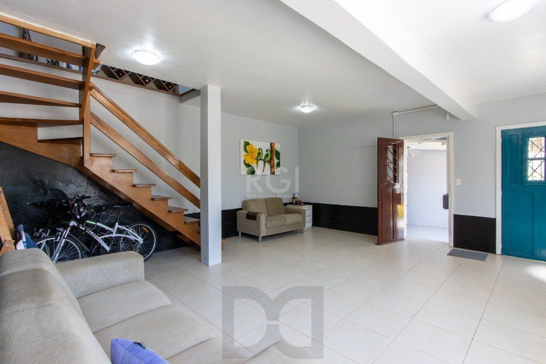 Sobrado à venda no Bairro Medianeira, reformado, 3 quartos, lareira, churrasqueira, 3 vagas — foto 37