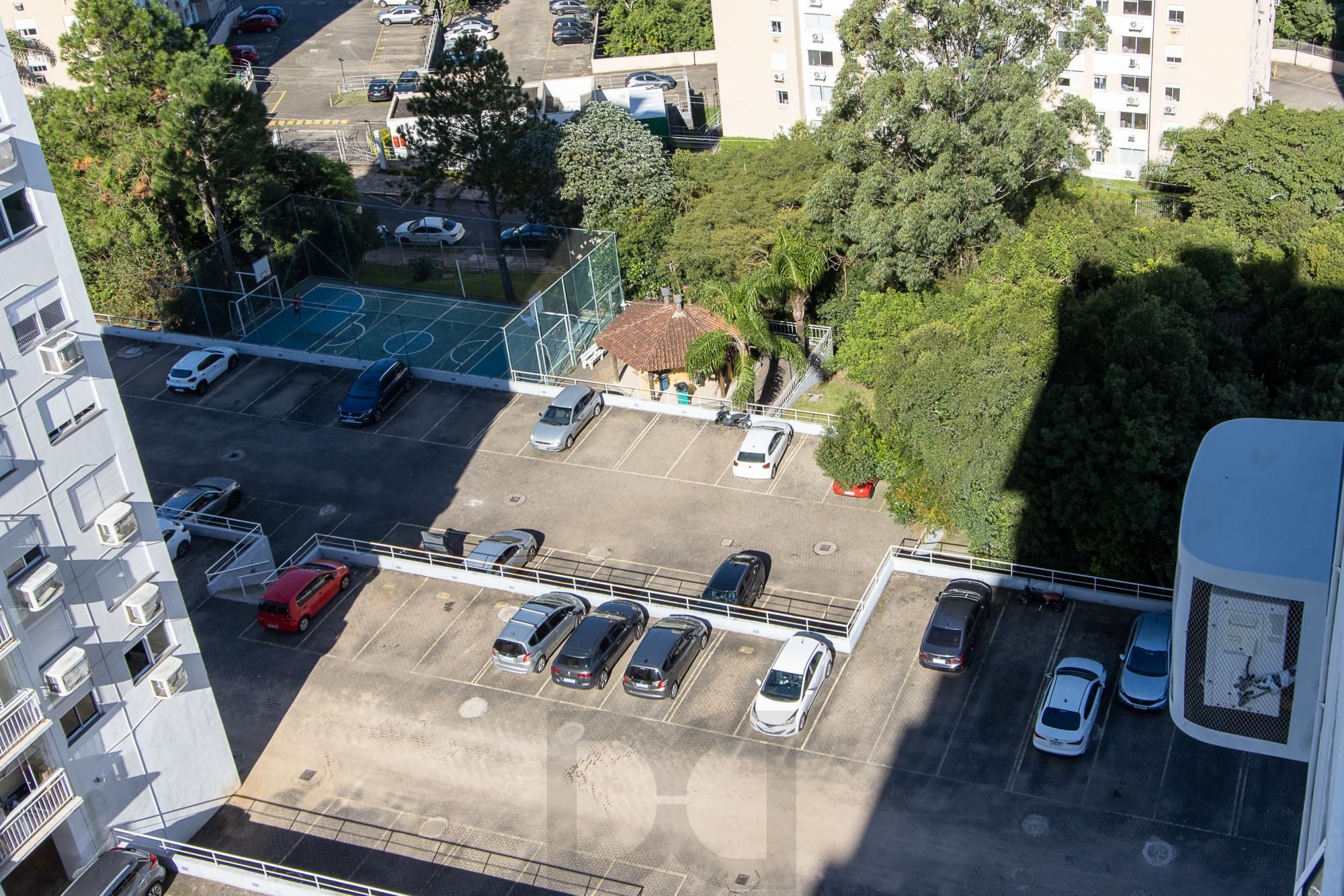 Apartamento, 2 dormitórios e 1 vaga, bairro Jardim Carvalho. — foto 27