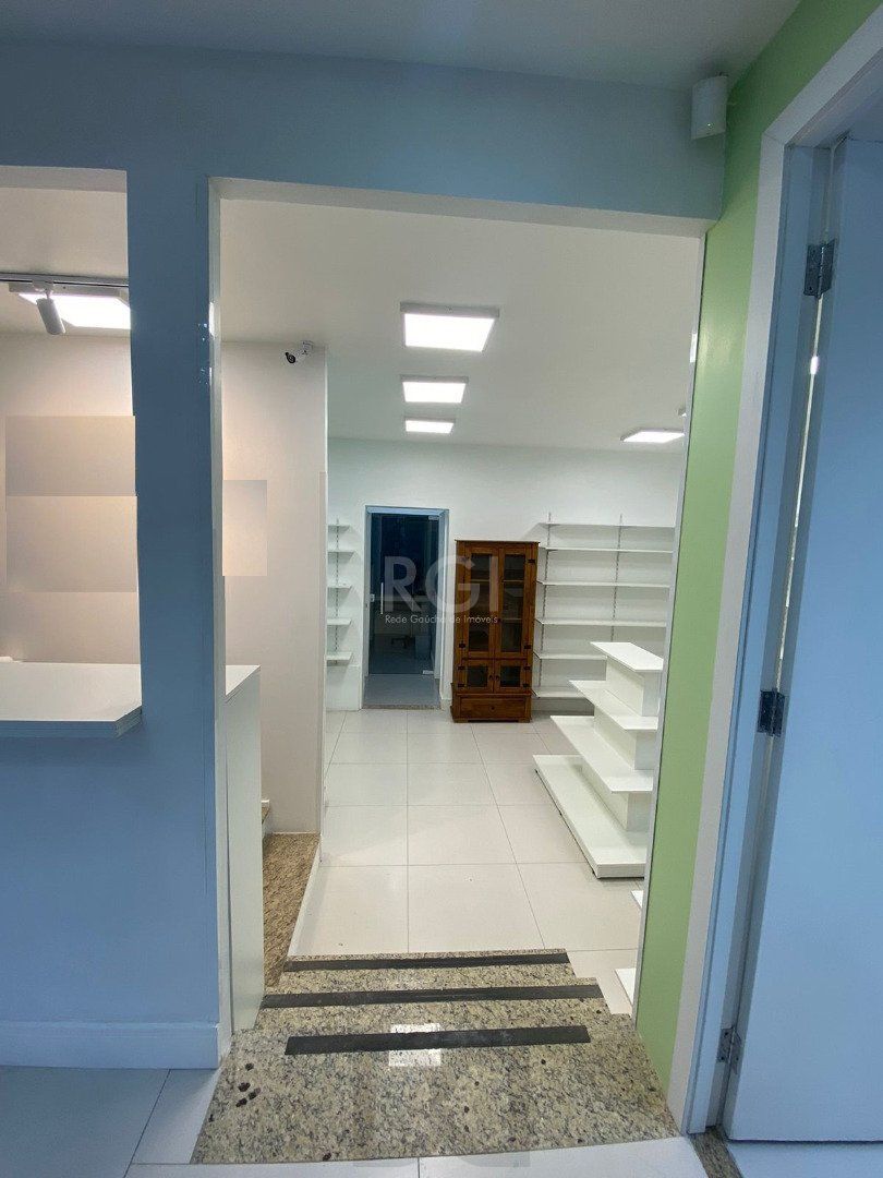 Loja para Venda - 70.76m², 0 dormitórios, Praia de Belas — foto 4