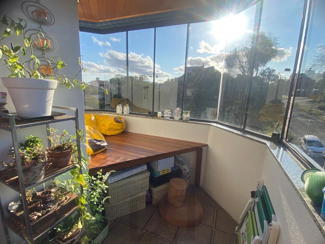 Excelente apartamento 3 dormitórios sendo 01 suíte, Sacada e com Òtima Posição Solar — foto 14