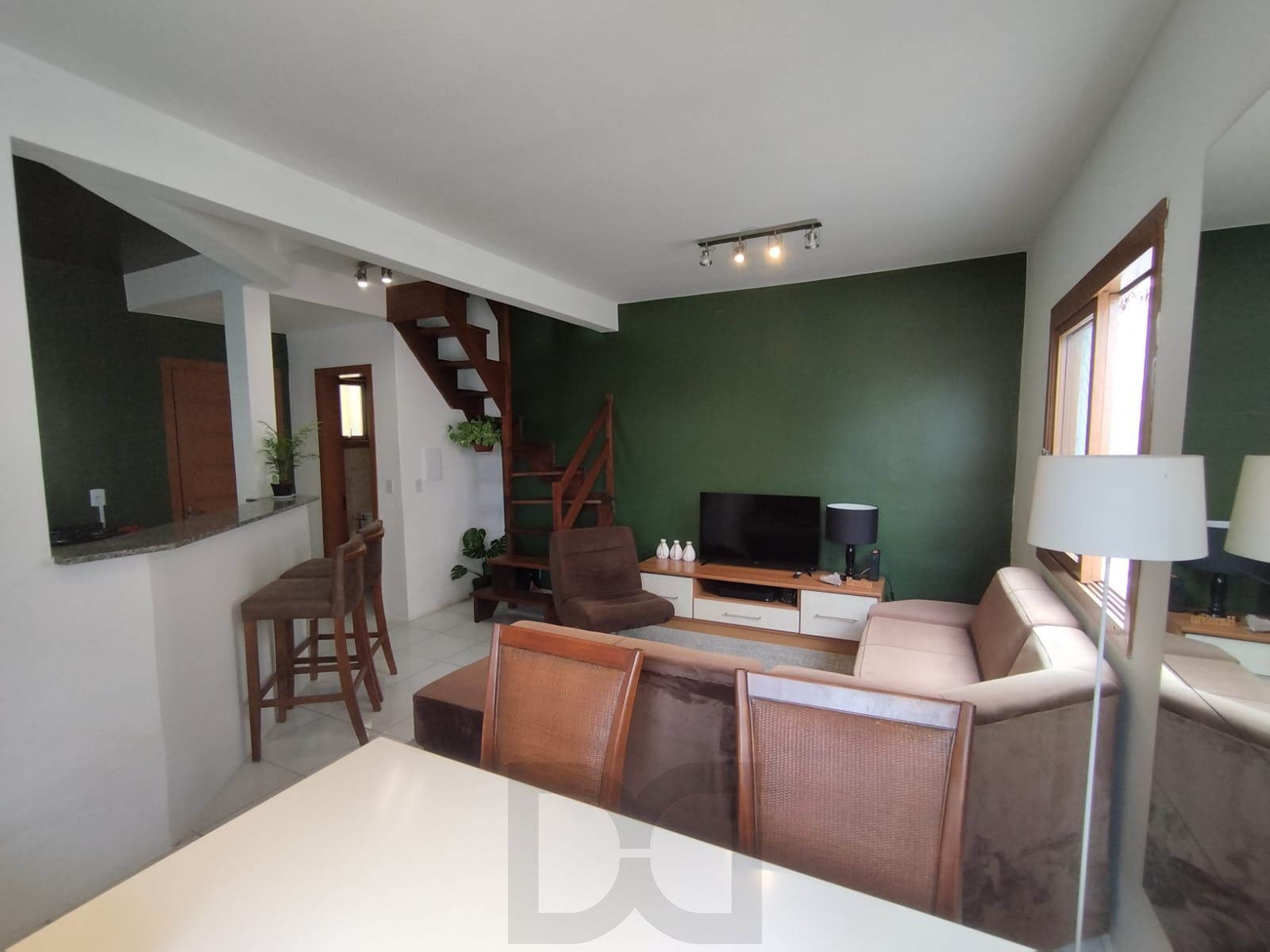 Casa de condomínio, 2 dormitórios, 1 vaga, bairro Ipanema. — foto 1