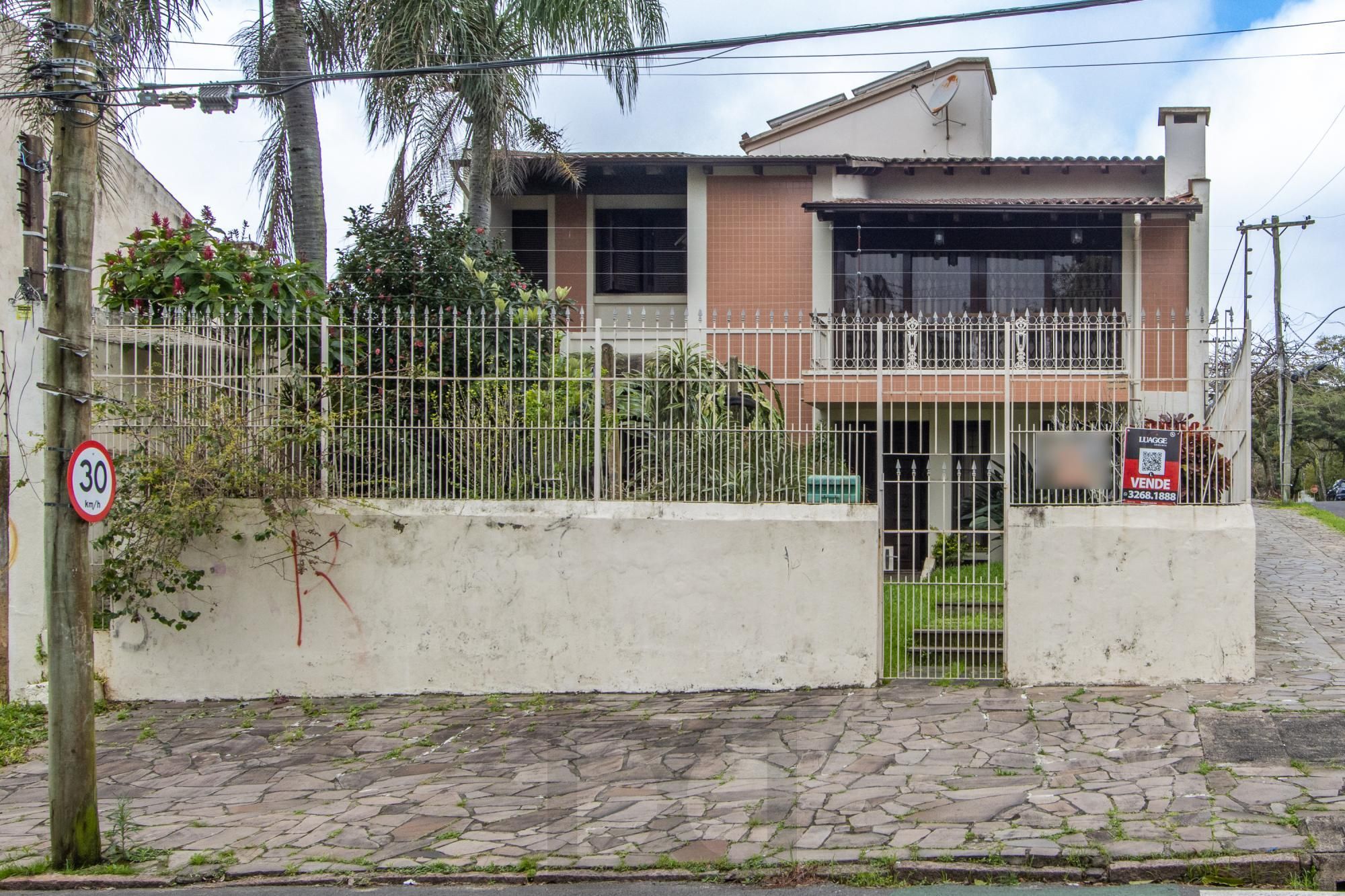 Casa para Venda - 485m², 4 dormitórios, sendo 1 suites, 3 vagas - Cristal — foto 2