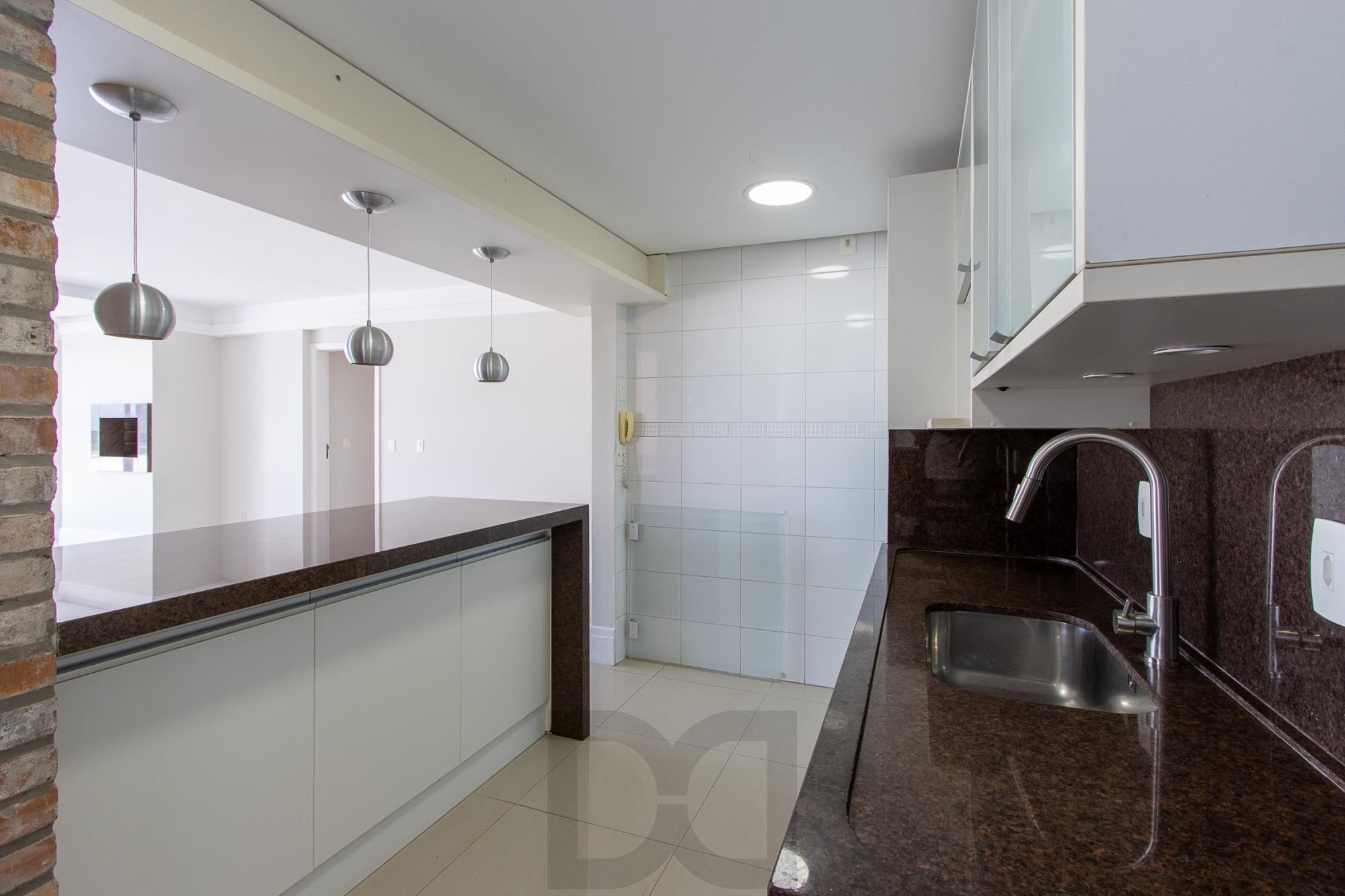 Excelente apartamento de 3 dormitórios, 1 suíte e 2 vagas de garagem. — foto 16