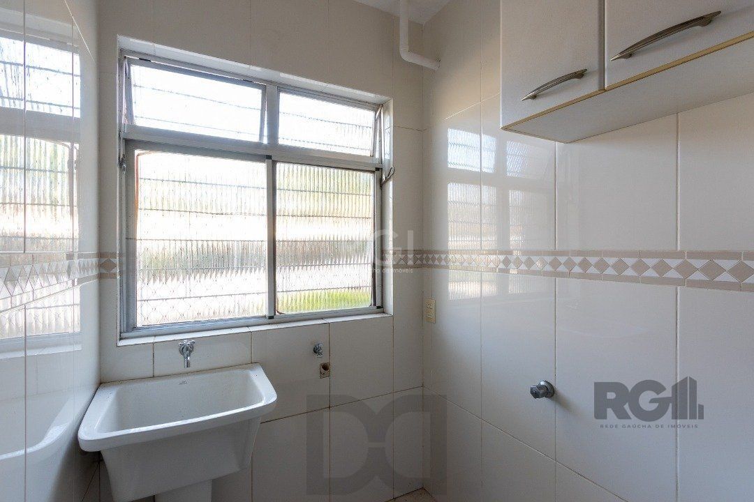Apartamento de 1 dormitório, com vaga de garagem escriturada, próximo da Av. Otto Niemeyer. — foto 10
