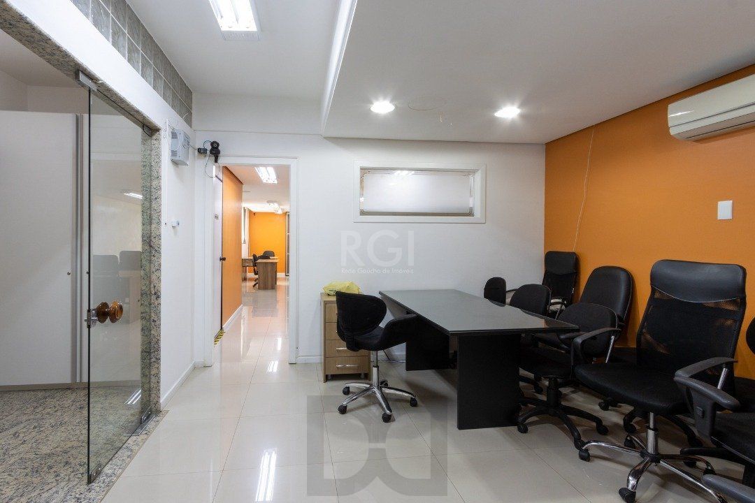 Sala em andar inteiro com 141,77 m2 privativos — foto 15