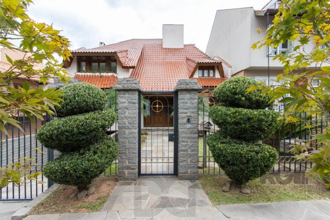 Casa para Venda com 4 dormitórios, sendo 2 suites e 4 vagas no bairro Jardim Isabel — foto 3