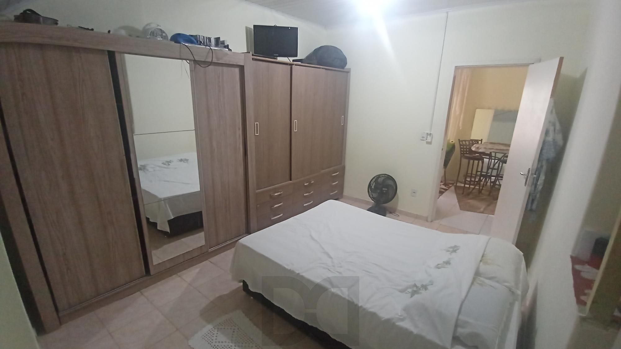 Casa com 2 dormitórios no bairro Glória — foto 12