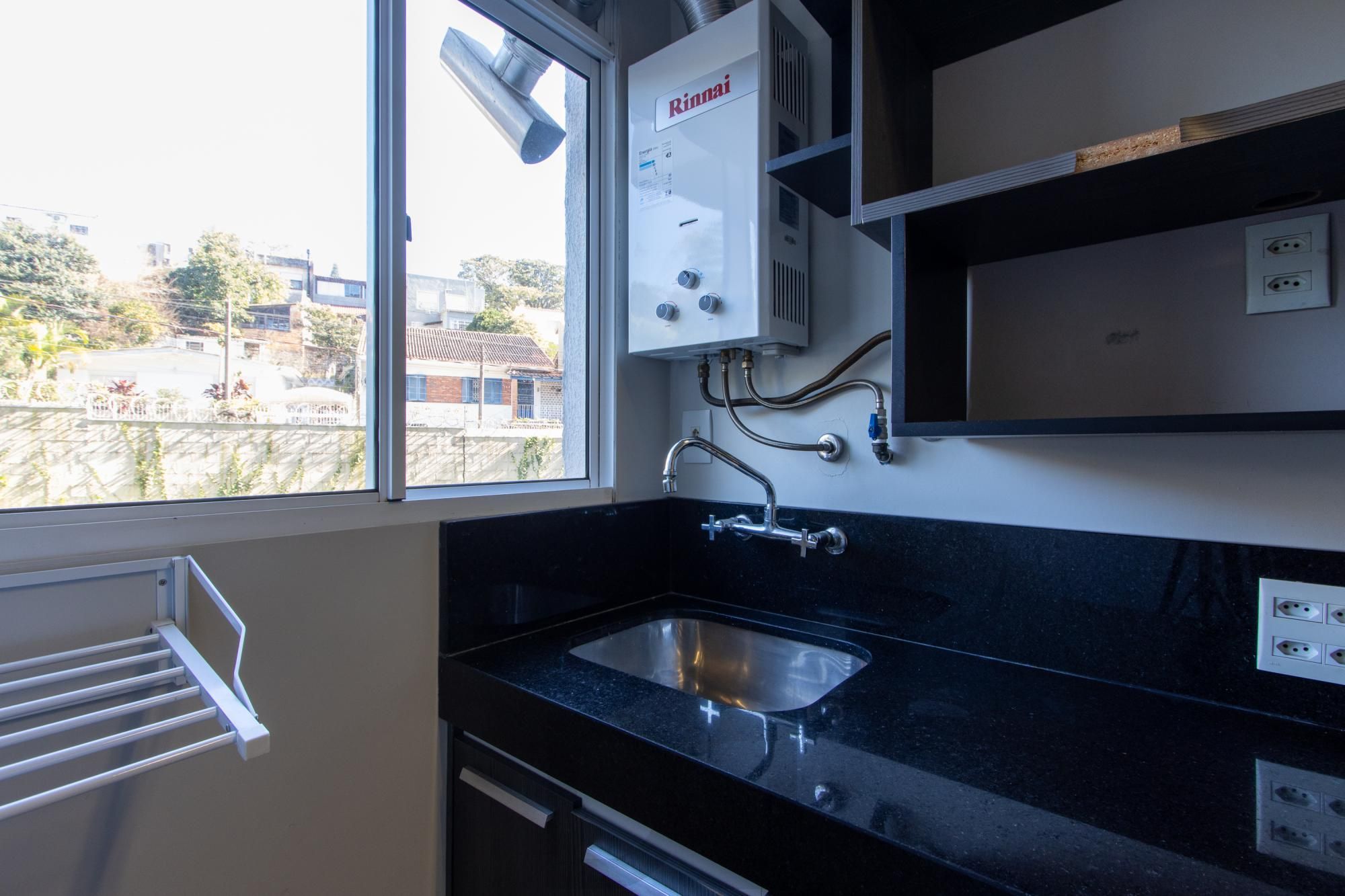 Apartamento de 2 dormitórios, para venda no bairro Teresópolis. — foto 11