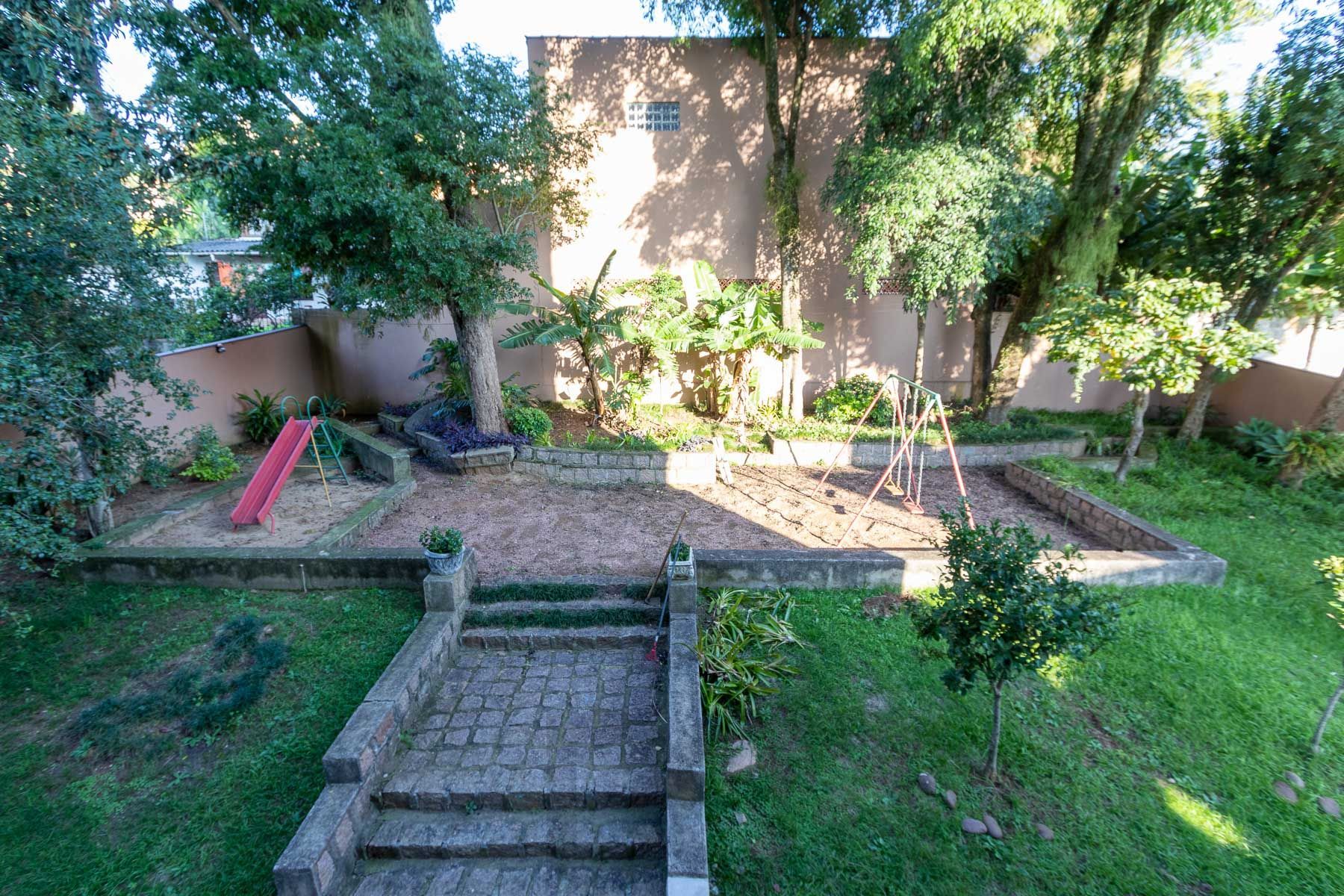 Apartamento de 2 dormitórios, 1 suíte e 2 vagas de garagem no bairro Tristeza. — foto 42