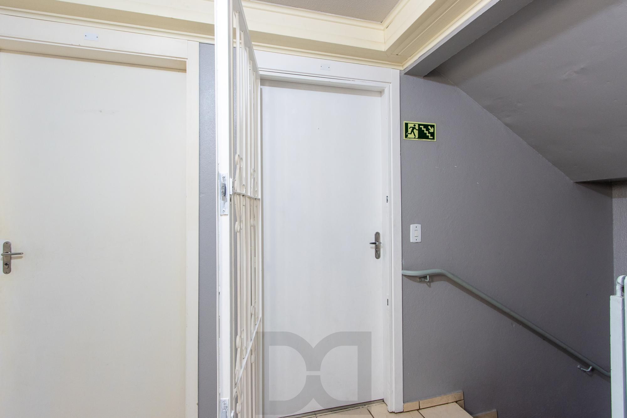 Apartamento de 2 dormitórios com vaga rotativa no bairro Vila Nova Porto Alegre — foto 23