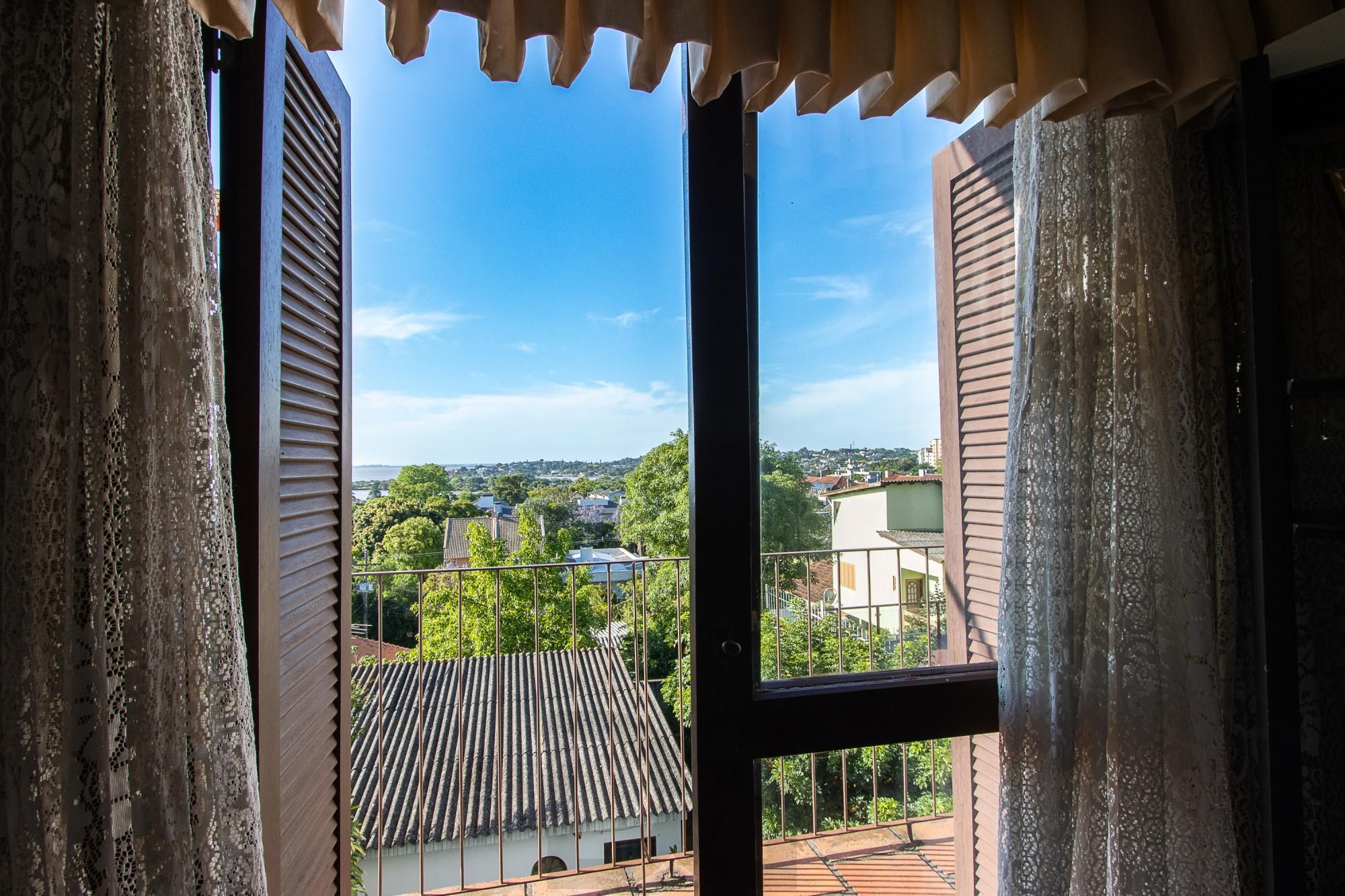**Casa de 05 dormitórios, 03 suítes, 06 Banheiros, com 315,10m² privativos na Vila Conceição, Porto Alegre, RS** — foto 23