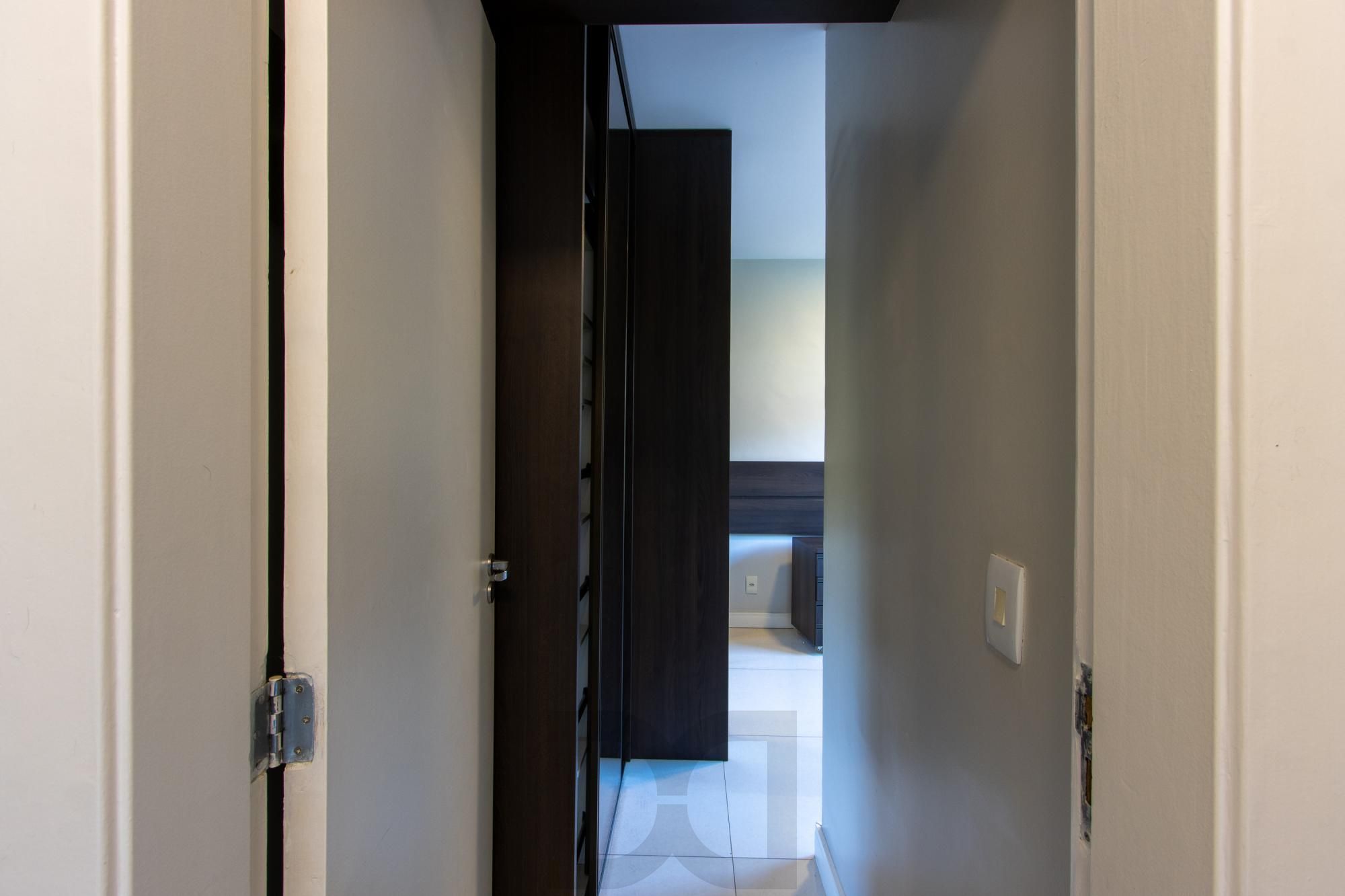 Apartamento de 2 dormitórios, para venda no bairro Teresópolis. — foto 20
